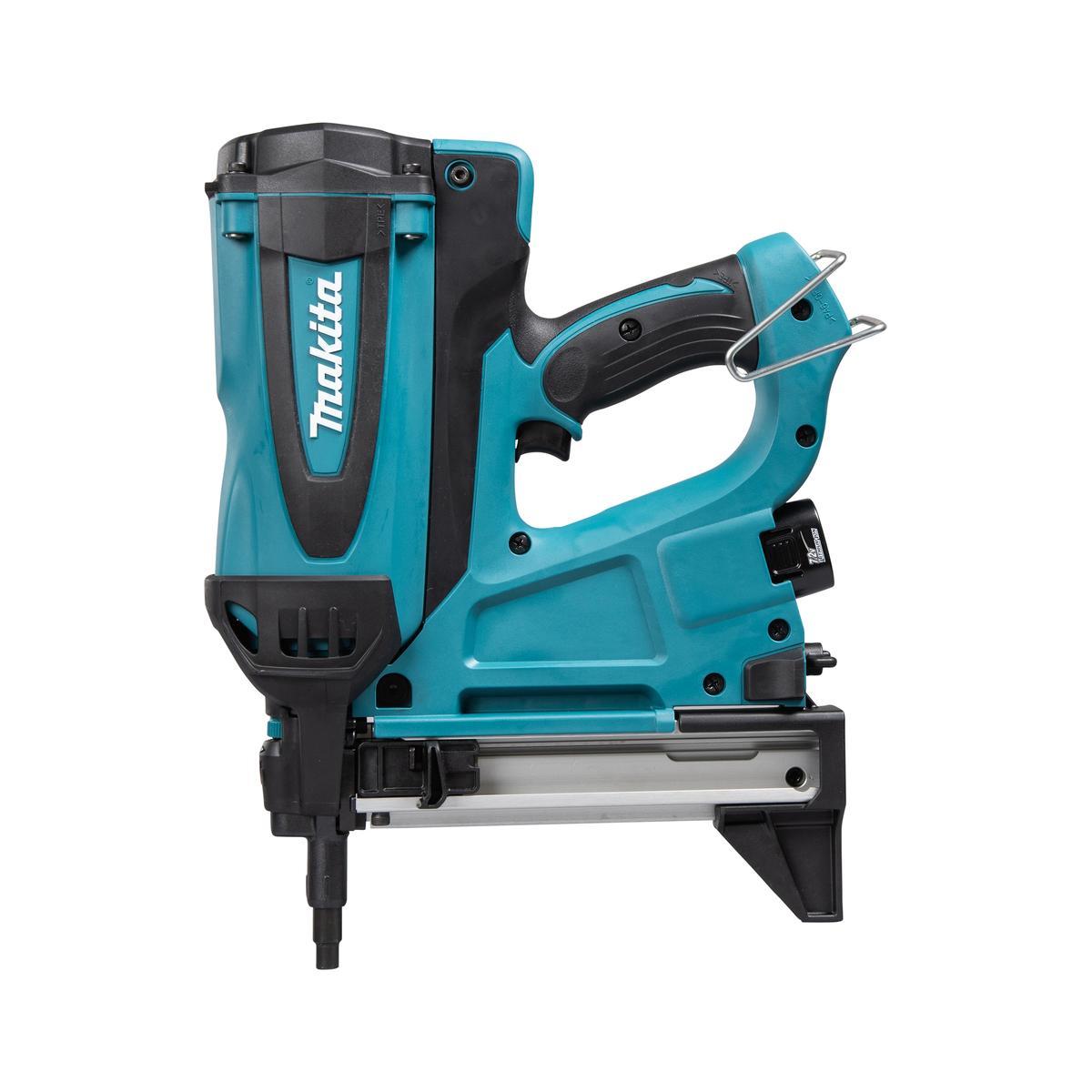 MAKITA CHIODATRICE A GAS PER CALCESTRUZZO GN420CLSE 15-40mm CON 2 BATTERIE 1Ah 7,2V