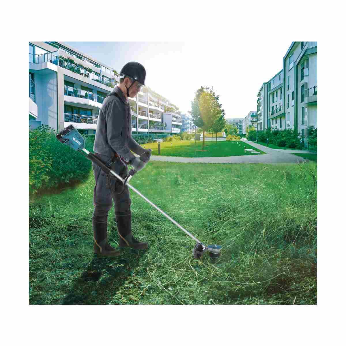 MAKITA DECESPUGLIATORE 36V (18Vx2) DUR368LZ BRUSHLESS 3 VELOCITA' SOLO CORPO