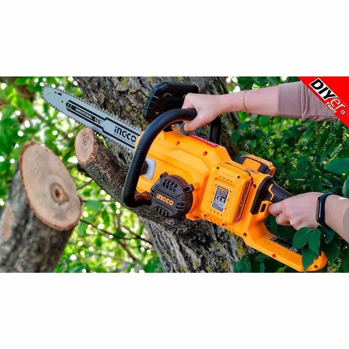 INGCO ELETTROSEGA A BATTERIA 40V (20+20) BARRA 40cm CON 2 BATTERIE DA 4Ah E CARICATORE DOPPIO CGSLI401682