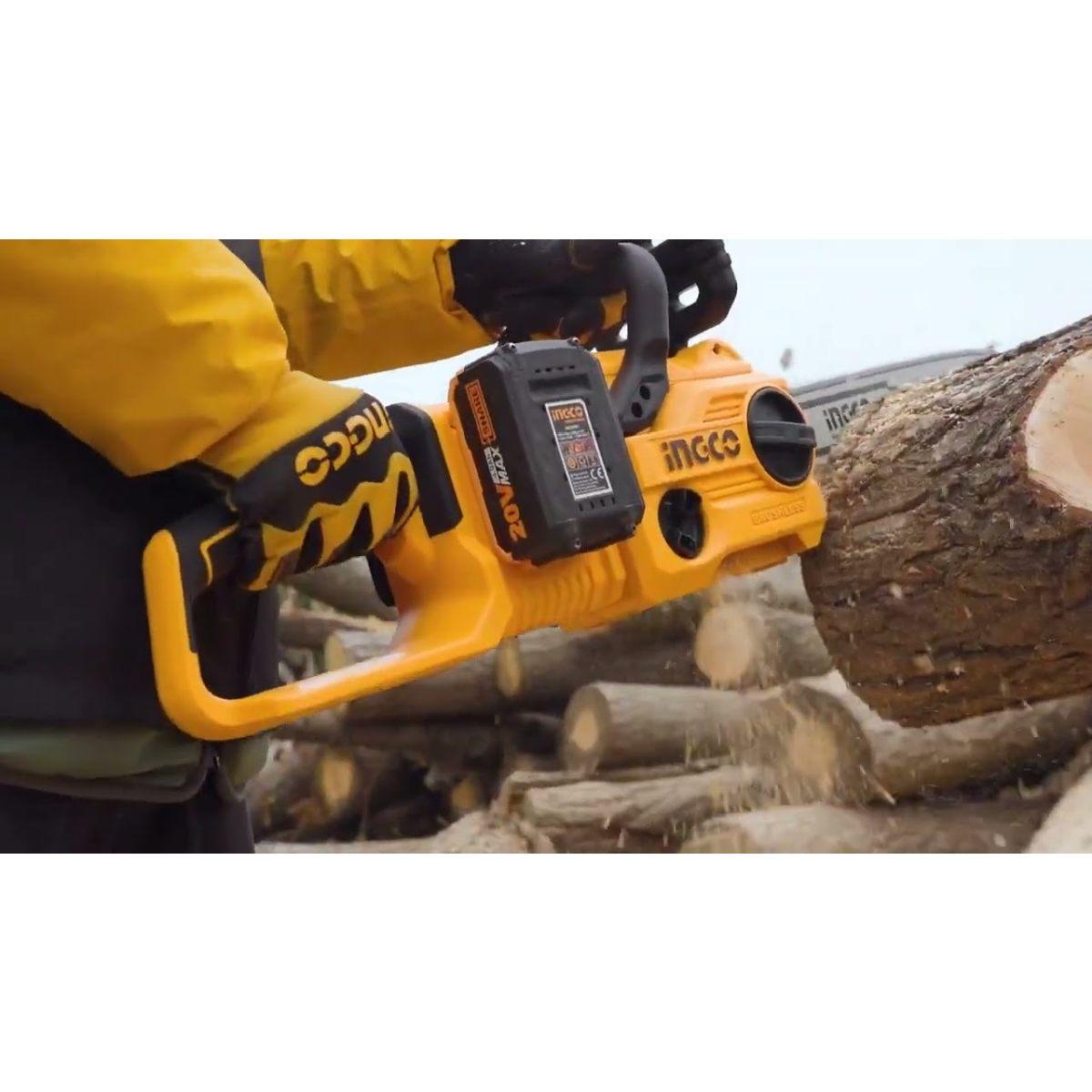 INGCO ELETTROSEGA A BATTERIA 40V (20+20) BARRA 40cm CON 2 BATTERIE DA 4Ah E CARICATORE DOPPIO CGSLI401682